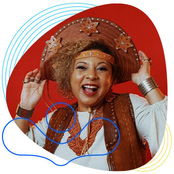 Apresentadora do Ita Arraial Sandra Belê