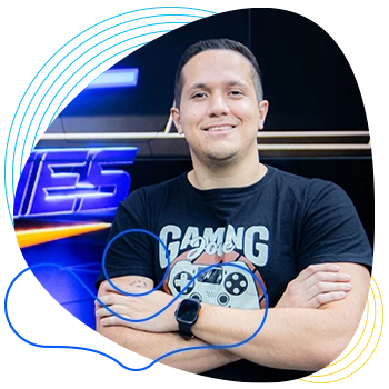 Apresentador do IT Games Paulo Ítalo